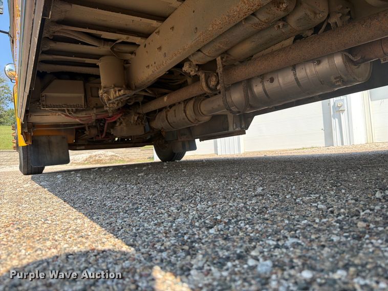 image for item OE9694 2014 Freightliner school bus
