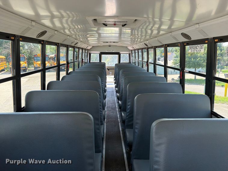 image for item OE9694 2014 Freightliner school bus