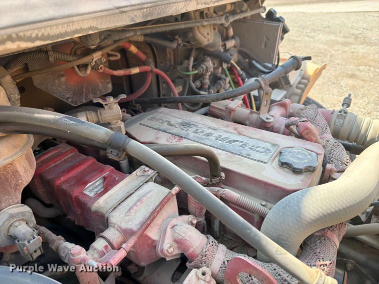 image for item OE9694 2014 Freightliner school bus