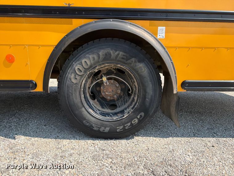 image for item OE9694 2014 Freightliner school bus