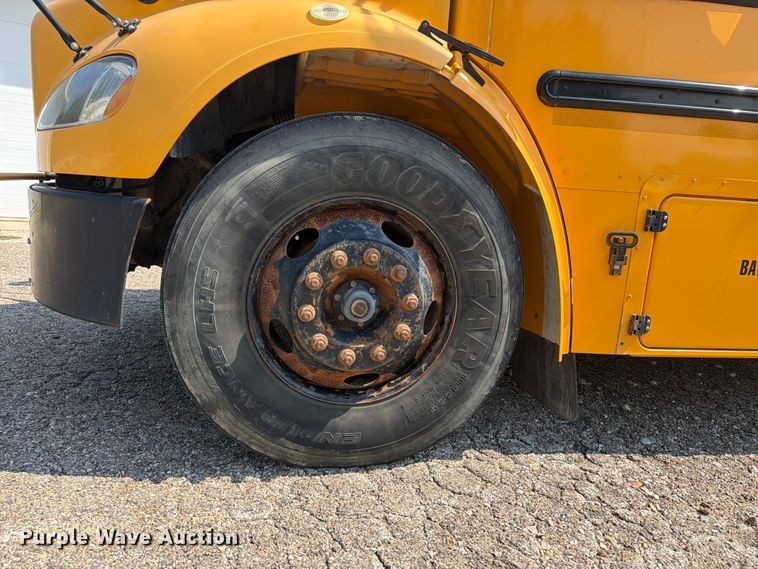 image for item OE9694 2014 Freightliner school bus