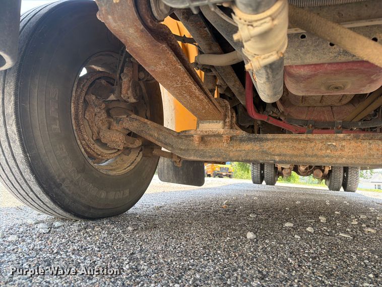 image for item OE9694 2014 Freightliner school bus
