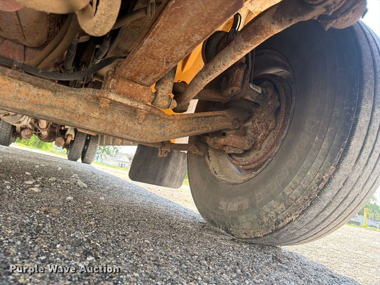 image for item OE9694 2014 Freightliner school bus
