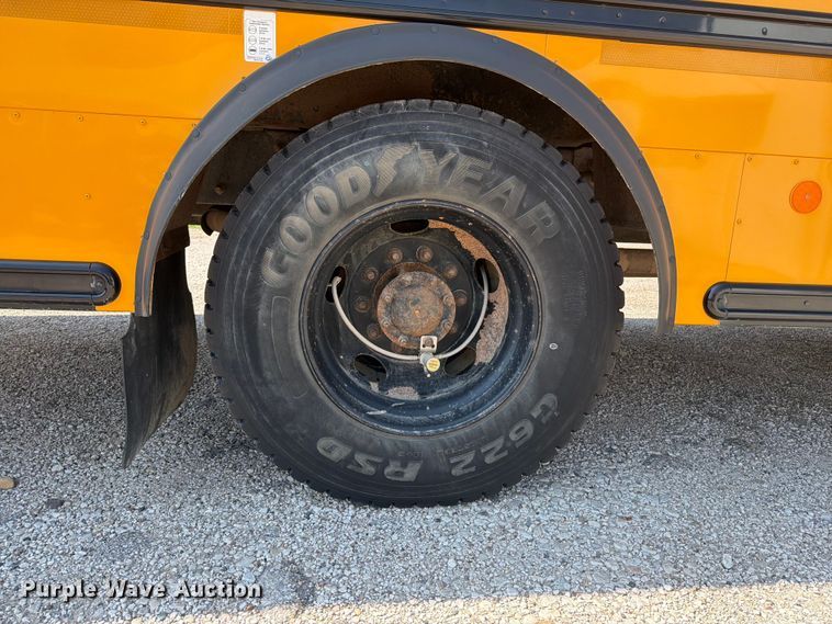 image for item OE9694 2014 Freightliner school bus