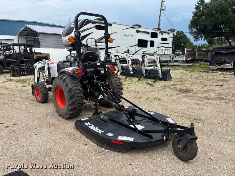 image for item DV7263 2023 Bobcat CT2040 MFWD tractor