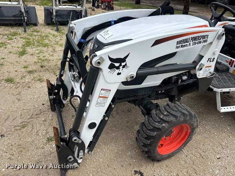 image for item DV7263 2023 Bobcat CT2040 MFWD tractor