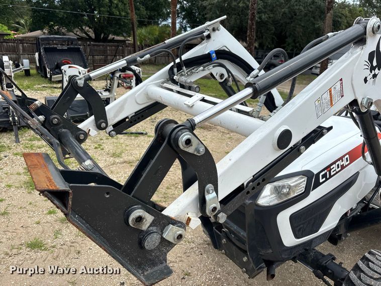 image for item DV7263 2023 Bobcat CT2040 MFWD tractor