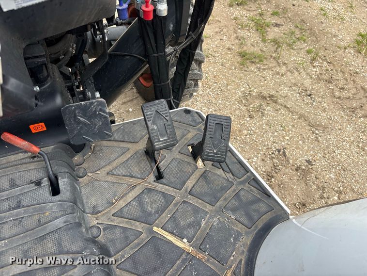 image for item DV7263 2023 Bobcat CT2040 MFWD tractor