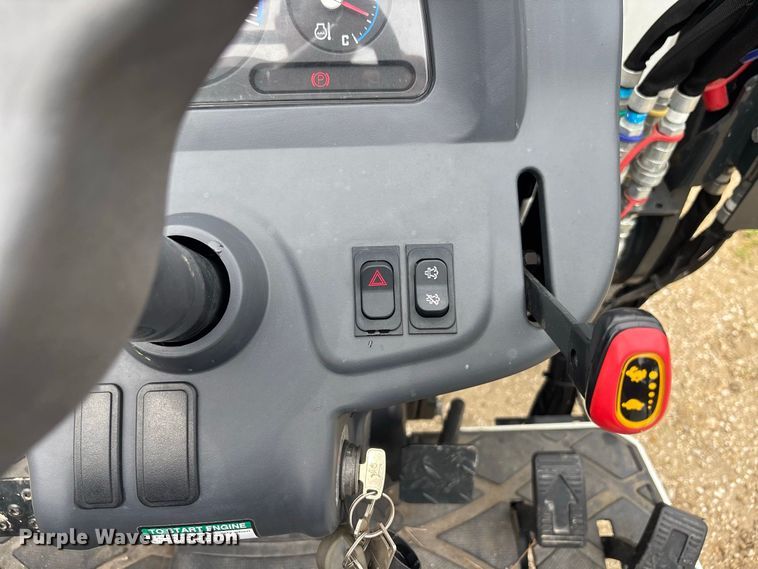 image for item DV7263 2023 Bobcat CT2040 MFWD tractor