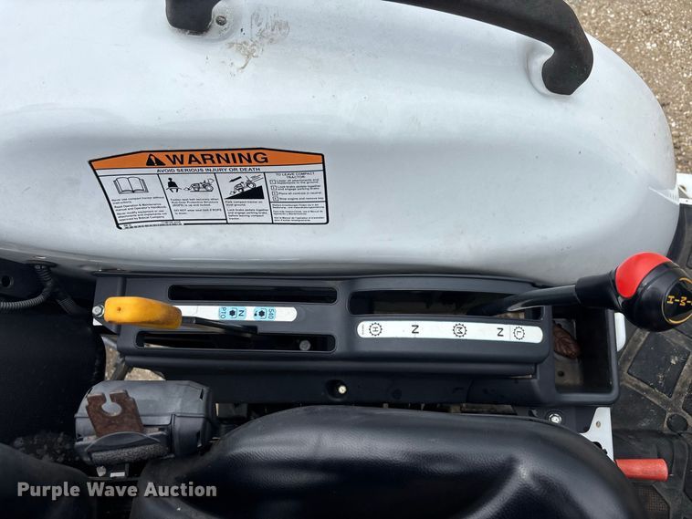 image for item DV7263 2023 Bobcat CT2040 MFWD tractor