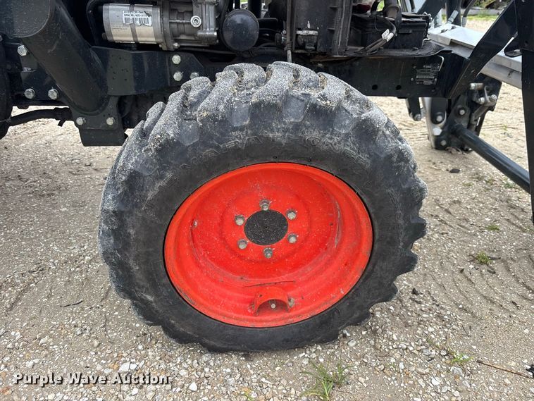 image for item DV7263 2023 Bobcat CT2040 MFWD tractor