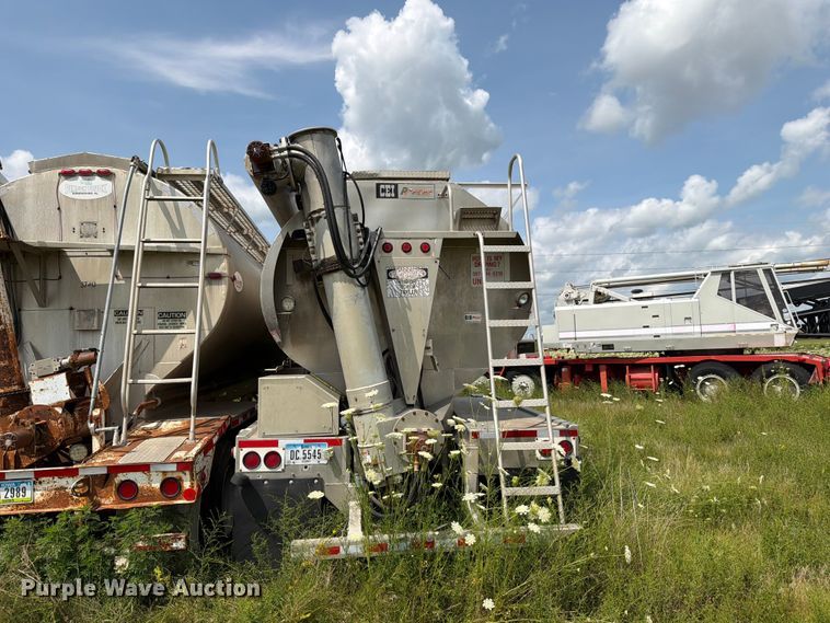 image for item DV8539 2007 Pacer Cei Equipment Company, Inc. feed delivery trailer