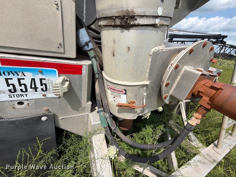 image for item DV8539 2007 Pacer Cei Equipment Company, Inc. feed delivery trailer