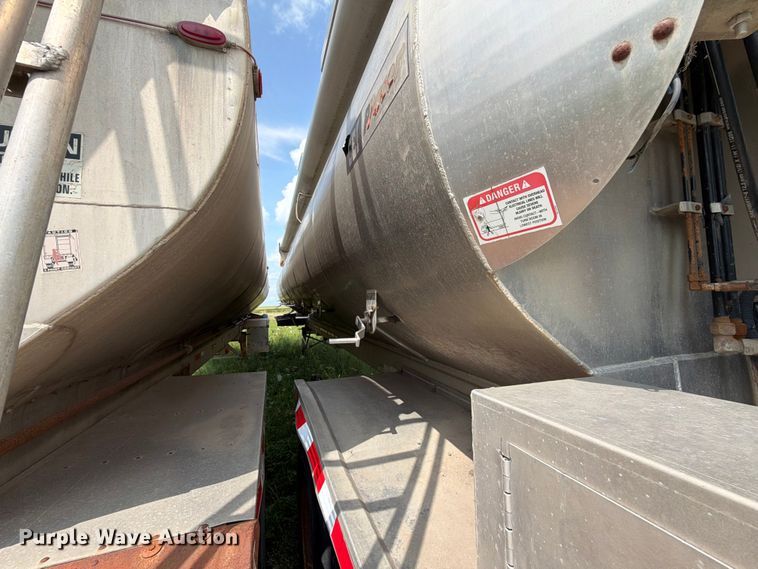 image for item DV8539 2007 Pacer Cei Equipment Company, Inc. feed delivery trailer