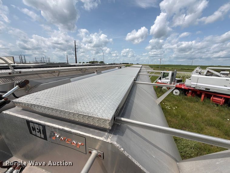 image for item DV8539 2007 Pacer Cei Equipment Company, Inc. feed delivery trailer