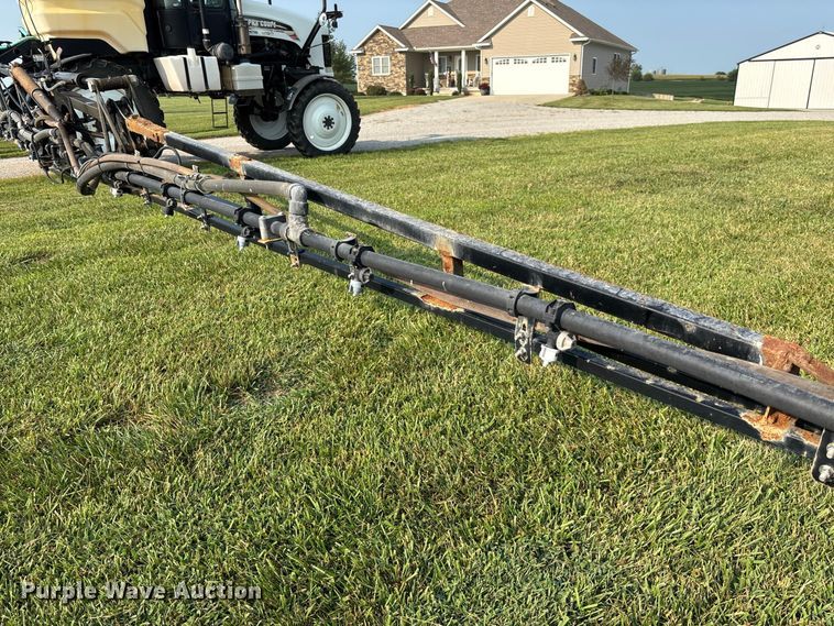 image for item DZ4522 Spra-Coupe 7650 sprayer