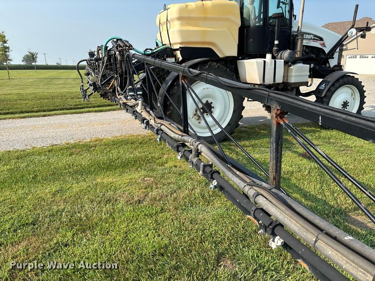 image for item DZ4522 Spra-Coupe 7650 sprayer