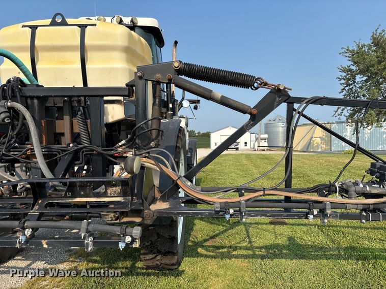 image for item DZ4522 Spra-Coupe 7650 sprayer