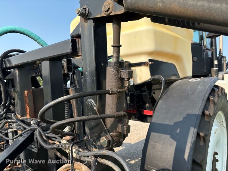 image for item DZ4522 Spra-Coupe 7650 sprayer