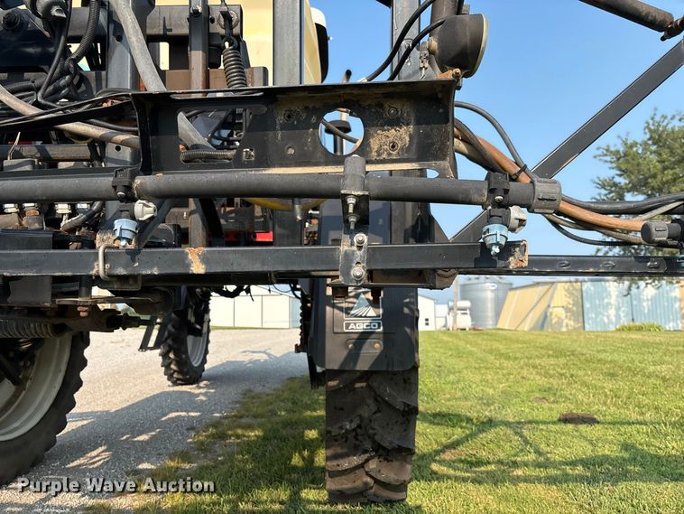 image for item DZ4522 Spra-Coupe 7650 sprayer