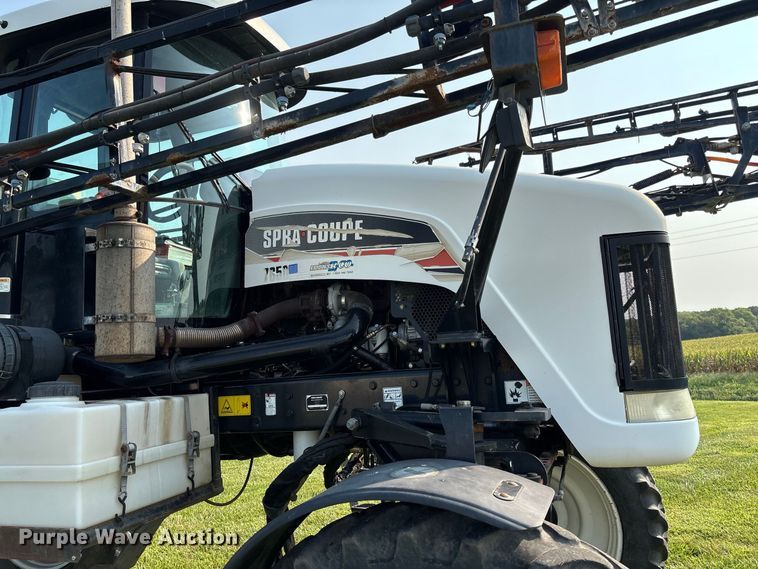 image for item DZ4522 Spra-Coupe 7650 sprayer