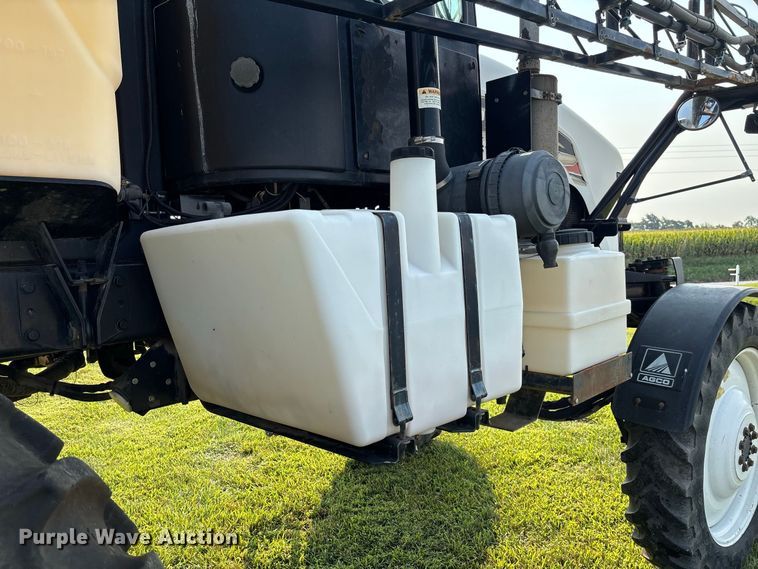 image for item DZ4522 Spra-Coupe 7650 sprayer