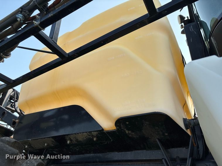 image for item DZ4522 Spra-Coupe 7650 sprayer