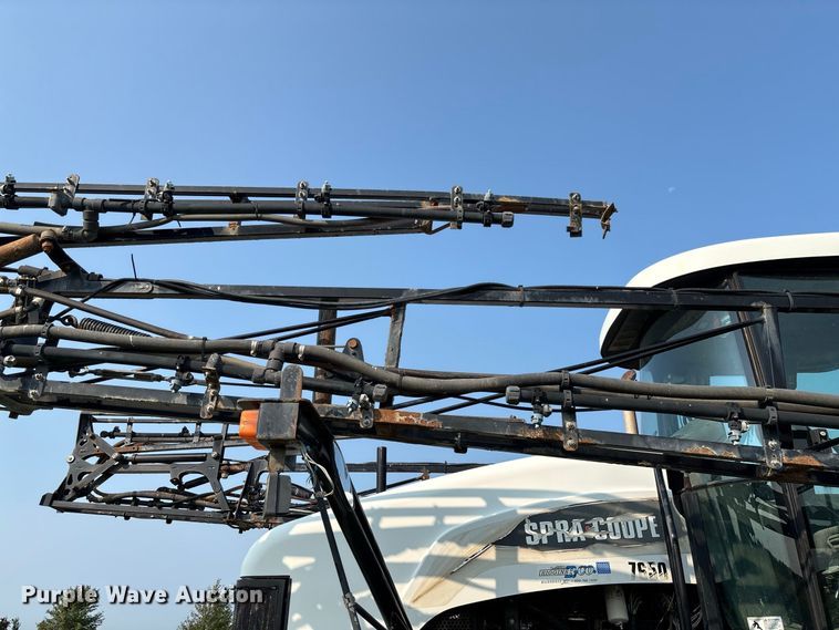 image for item DZ4522 Spra-Coupe 7650 sprayer