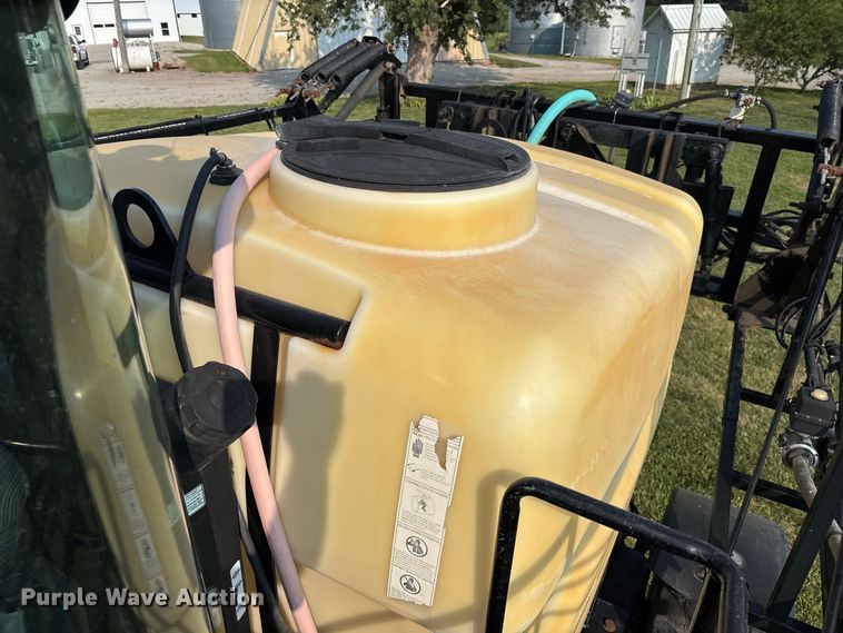 image for item DZ4522 Spra-Coupe 7650 sprayer