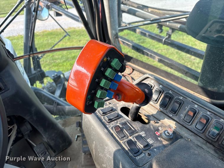 image for item DZ4522 Spra-Coupe 7650 sprayer