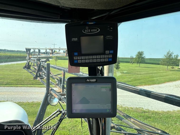 image for item DZ4522 Spra-Coupe 7650 sprayer