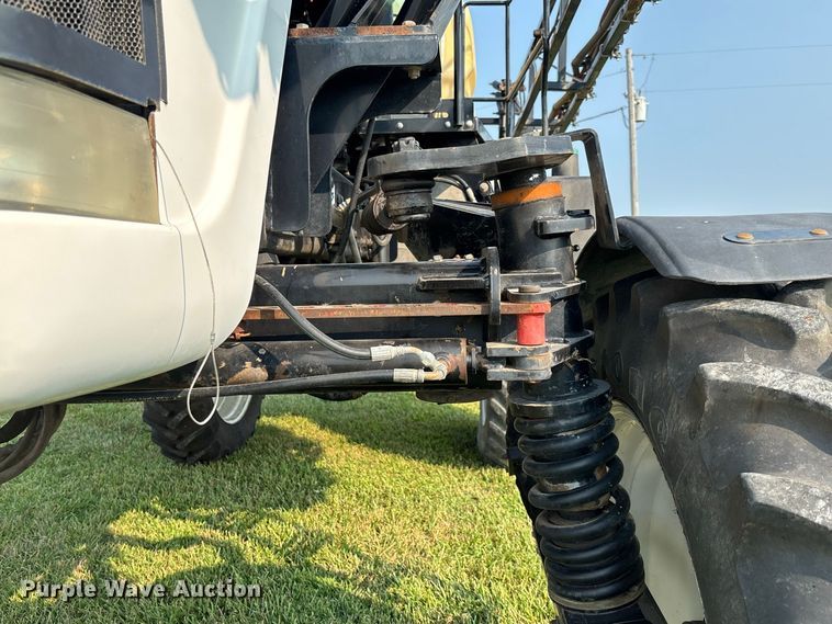 image for item DZ4522 Spra-Coupe 7650 sprayer