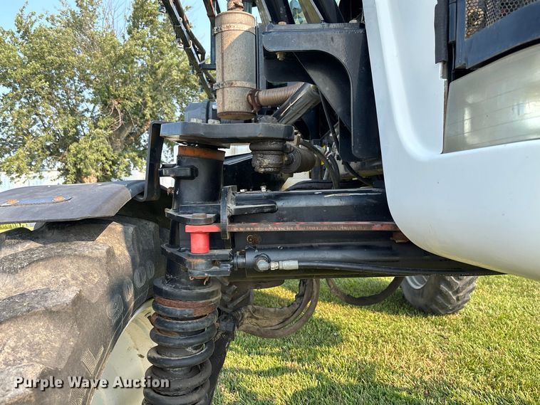 image for item DZ4522 Spra-Coupe 7650 sprayer