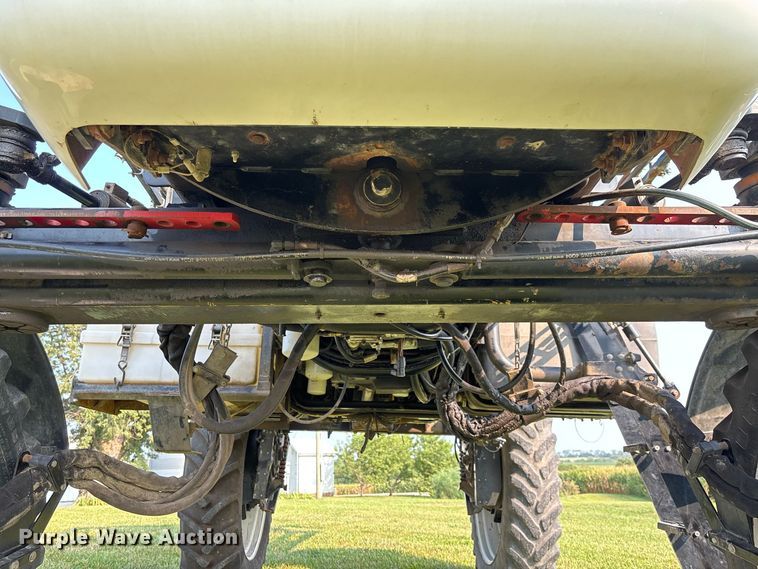 image for item DZ4522 Spra-Coupe 7650 sprayer