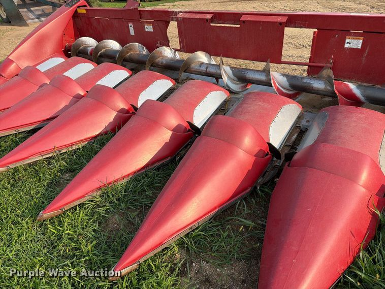 image for item EA0419 2010 Case IH 3408-30 corn head