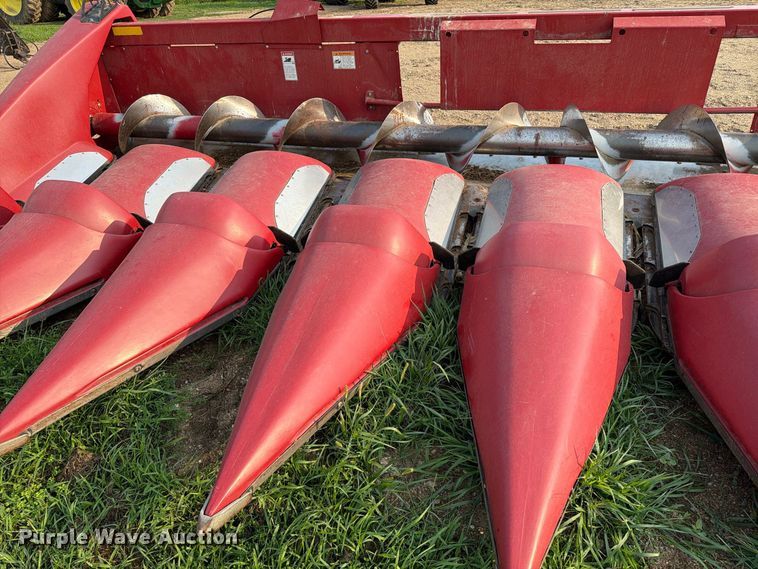 image for item EA0419 2010 Case IH 3408-30 corn head