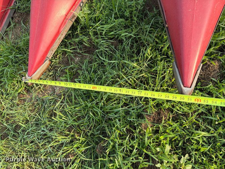 image for item EA0419 2010 Case IH 3408-30 corn head