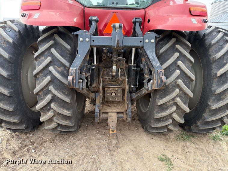 image for item EA0422 2009 Case IH Magnum 215 MFWD tractor