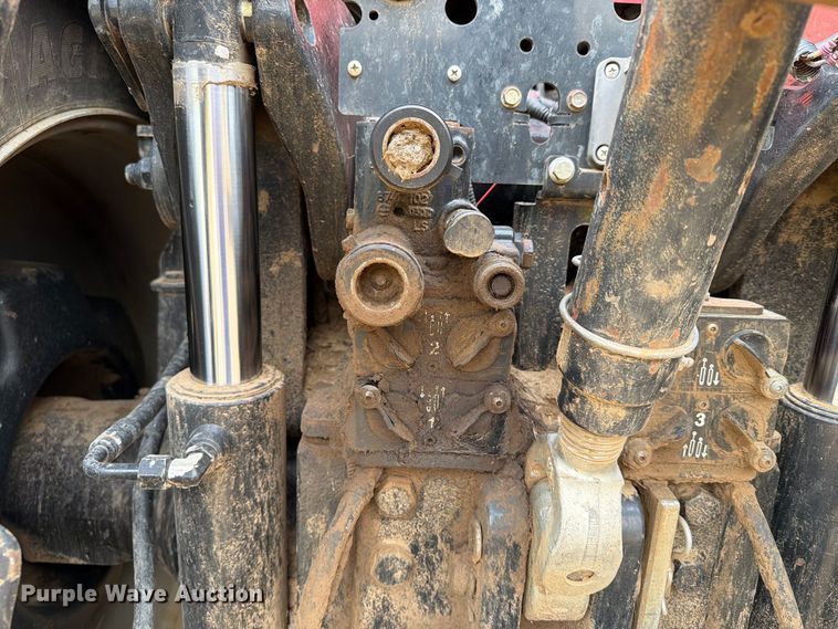 image for item EA0422 2009 Case IH Magnum 215 MFWD tractor