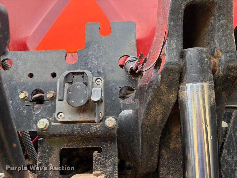 image for item EA0422 2009 Case IH Magnum 215 MFWD tractor
