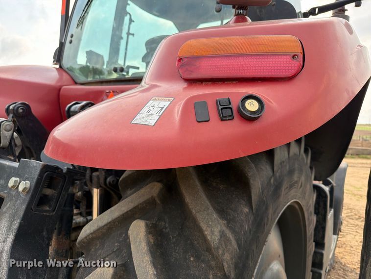 image for item EA0422 2009 Case IH Magnum 215 MFWD tractor