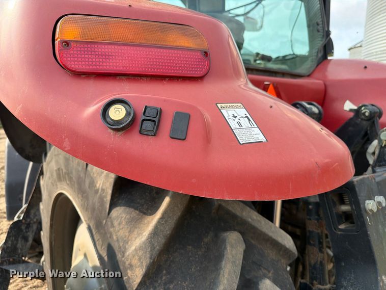 image for item EA0422 2009 Case IH Magnum 215 MFWD tractor