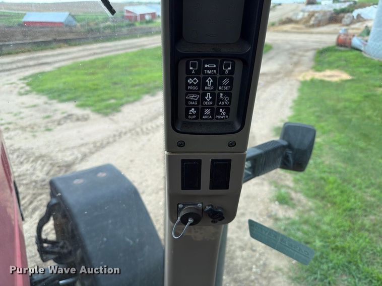 image for item EA0422 2009 Case IH Magnum 215 MFWD tractor