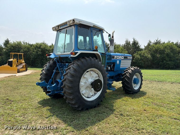 image for item EA0428 Ford TW-35 MFWD tractor