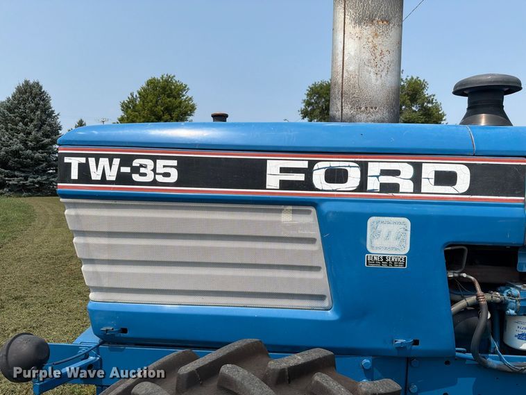 image for item EA0428 Ford TW-35 MFWD tractor