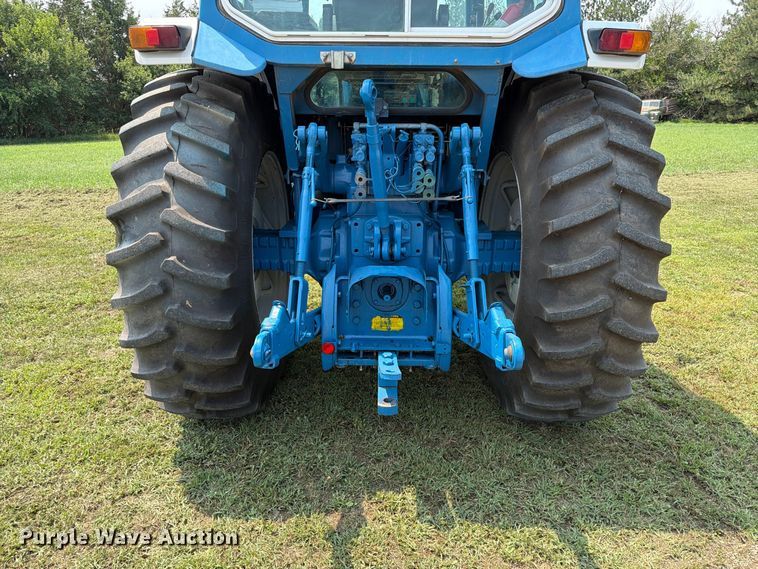 image for item EA0428 Ford TW-35 MFWD tractor