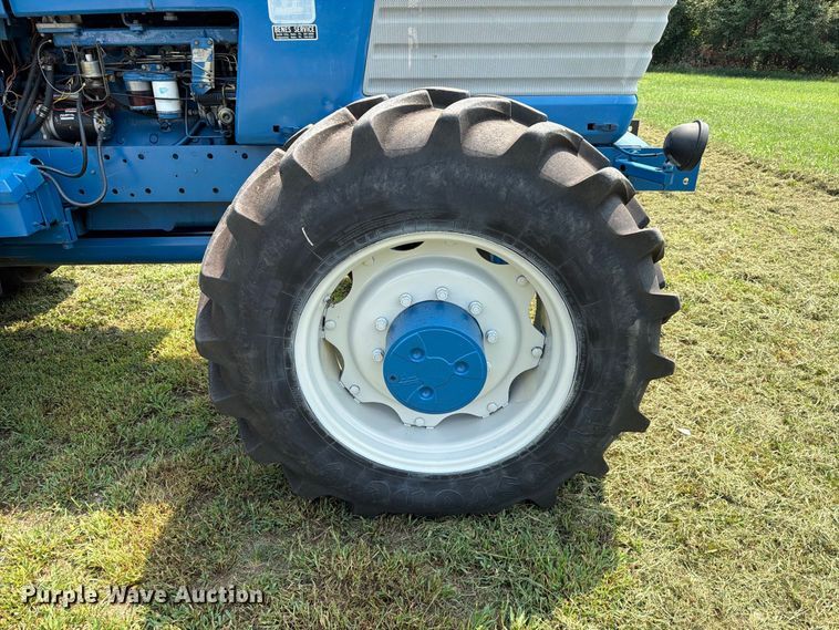 image for item EA0428 Ford TW-35 MFWD tractor