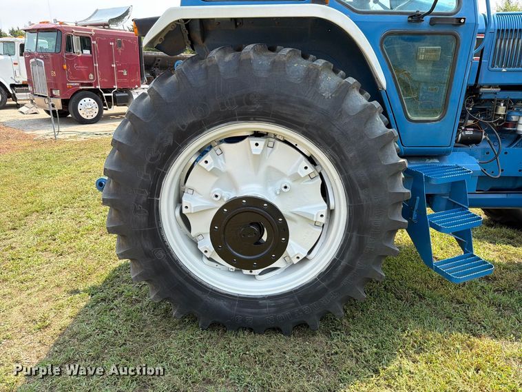 image for item EA0428 Ford TW-35 MFWD tractor