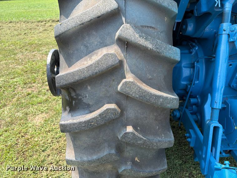 image for item EA0428 Ford TW-35 MFWD tractor