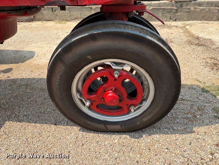 image for item EA0430 1951 McCormick Farmall M-D tractor